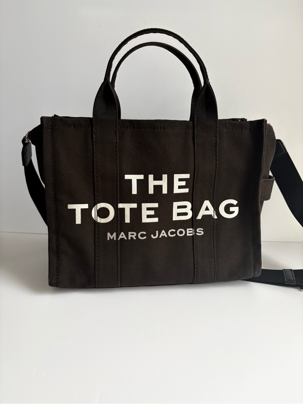 Marc Jacobs The Medium Tote Bag - Black